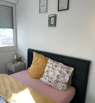 Center Bed & Breakfast | Belle Chambre a EVRY proche Gare RER