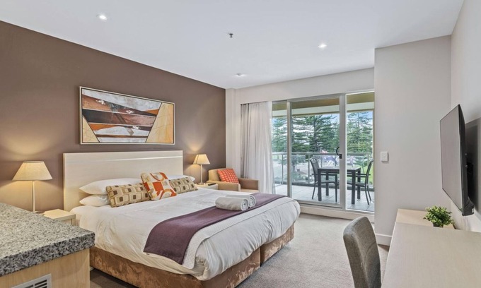 Glenelg Apartment | Belle Escapes - Glenelg Shores Family Stay