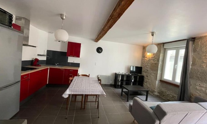 Lavardac Apartment | Belle maison de ville rénovée