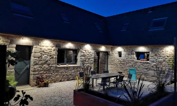 Cleder House | Belle maison en pierre