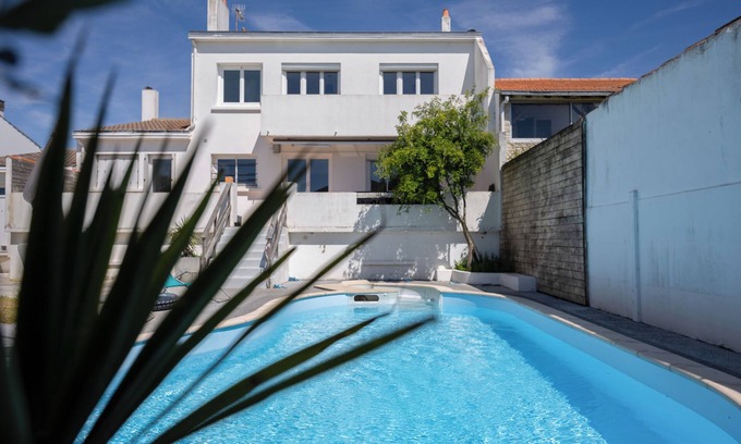 Puilboreau House | Belle Maison Familiale Avec Piscine et Jardin