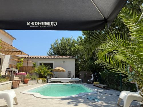 Laudun House | Belle villa contemporaine avec piscine