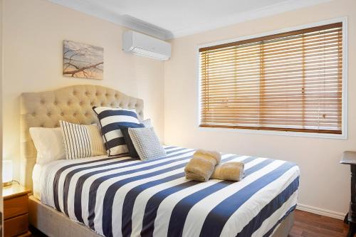 Rainbow Beach Apartment | Bellevue Lodge Guest Favourite, Hot Spa, Walk to Town