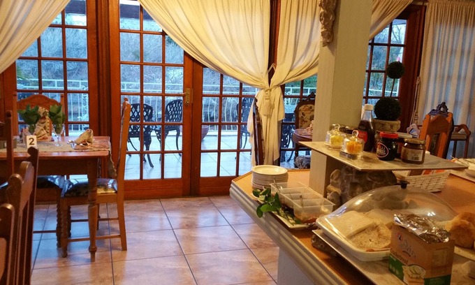 Upington Bed & Breakfast | Belurana Collection Victoria Manor