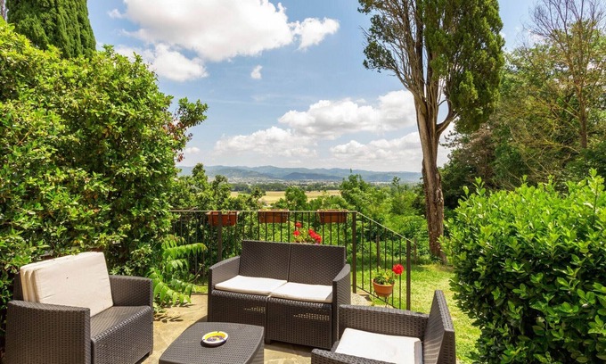 Santa Reparata Villa | Belvilla by OYO Belvedere