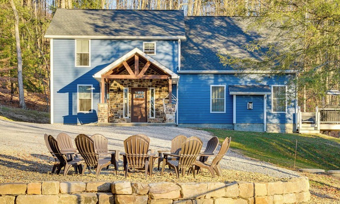 Benezette Cottage | Benezette Cabin w/Hot Tub, Grill & Mtn Views