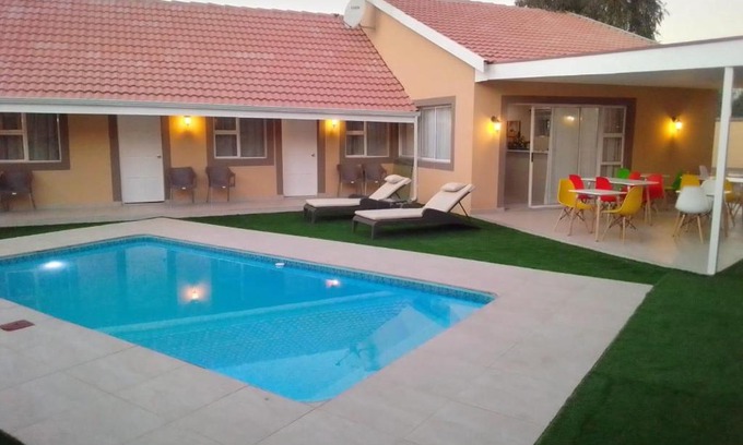 Ekurhuleni Hotel | Benoni N12 Hotel