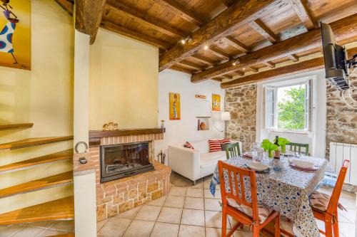 Convalle Apartment | Beppe's House in Garfagnana - Happy Rentals