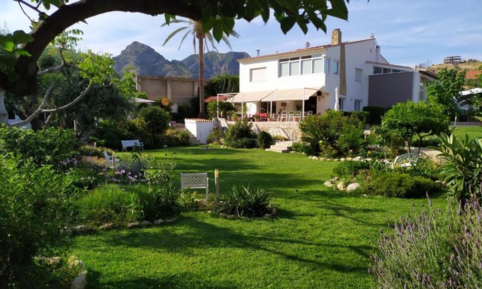 Gandia House | Berg & Zon