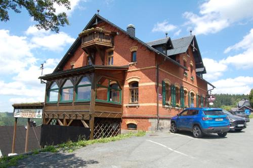 Klingenthal House | Berggasthaus & Pension Schöne Aussicht