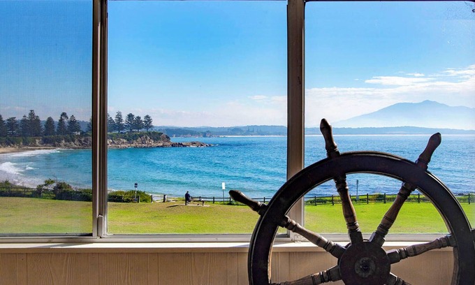 Bermagui House | Bermagui Bay Beach House. Best location in Bermagui