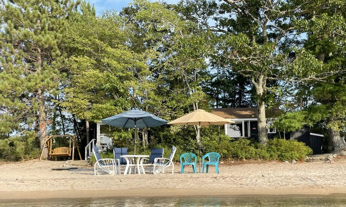 Wolfeboro House | Best Beach and Sunsets on Lake Wentworth