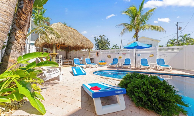 Anna Maria House | BEST LOCATION! NORTH END OF ANNA MARIA, FL STEPS TO BEACH & DINING - LOWER UNIT