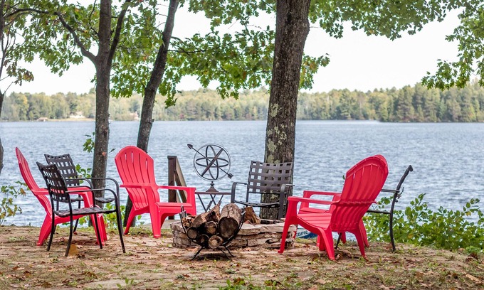 Manitowish Waters House | Best sandy beach on the chain! Bring your pup!