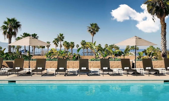 South Redondo Hotel | Best Value, Quality Stay! Pet-Friendly, Short Drive to Venice Beach Boardwalk