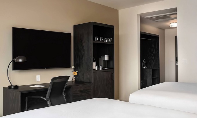 Central Area Hotel | Best Value, Quality Stay! Parking Onsite, Pets Allowed, Near Pringle Creek