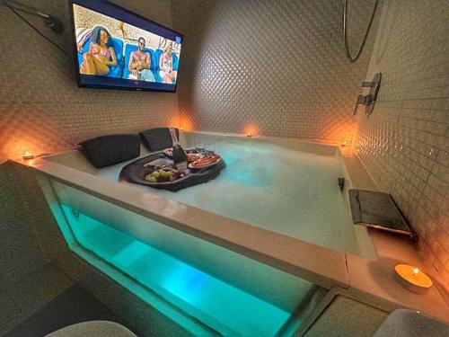 Sector 1 Apartment | BEST VIEW (Jacuzzi-Piscina-Gym)