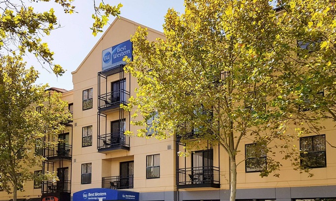 Northbridge Hotel | Best Western Northbridge Apartments