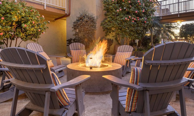 Carlsbad Village Hotel | Best Western Plus Beach View Lodge Carlsbad