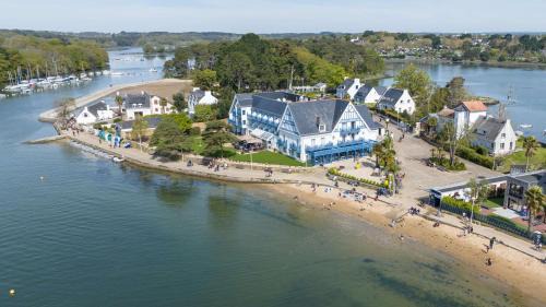 Vannes Hotel | Best Western Plus Le Roof Vannes Bord de Mer