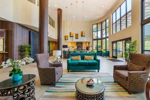 Country Walk Hotel | Best Western Plus Miami Executive Airport Hotel and Suites