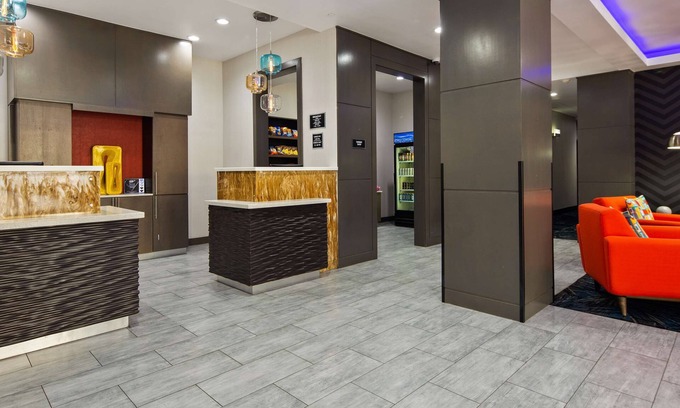 Muskogee Hotel | Best Western Plus The Inn & Suites At Muskogee