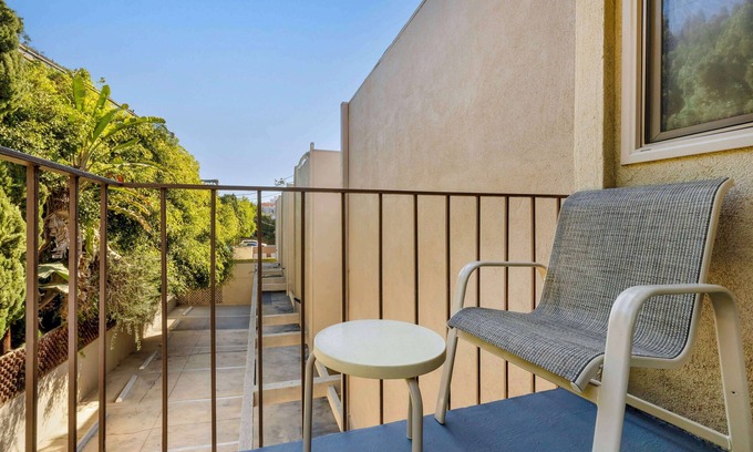 West Los Angeles Hotel | Best Western Royal Palace Inn & Suites