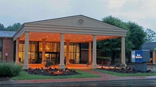 Williamsburg Hotel | Best Western Williamsburg Historic District