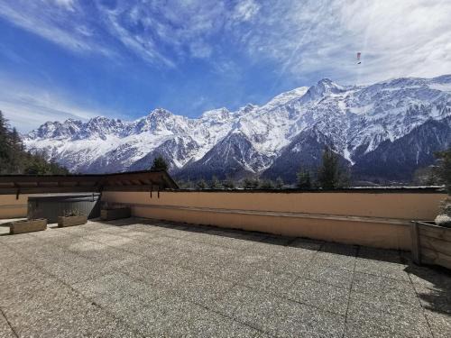 Les Houches Apartment | Betulle - 2bedroom - Patio facing Mont-Blanc range