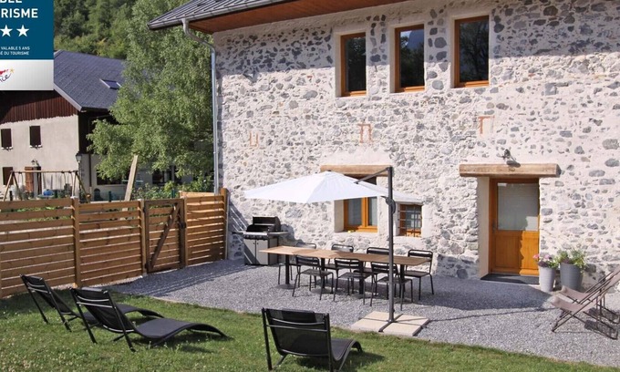 Faverges-Seythenex House | BETWEEN LAKE AND MOUNTAINS: Côté Bauges - Rental ★ near Lake Annecy