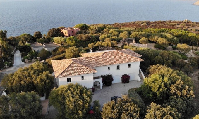 Occhiatana Villa | Between sea and mountains