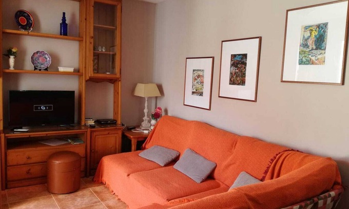 Colonia de Sant Pere Apartment | Between the sea and the mountain