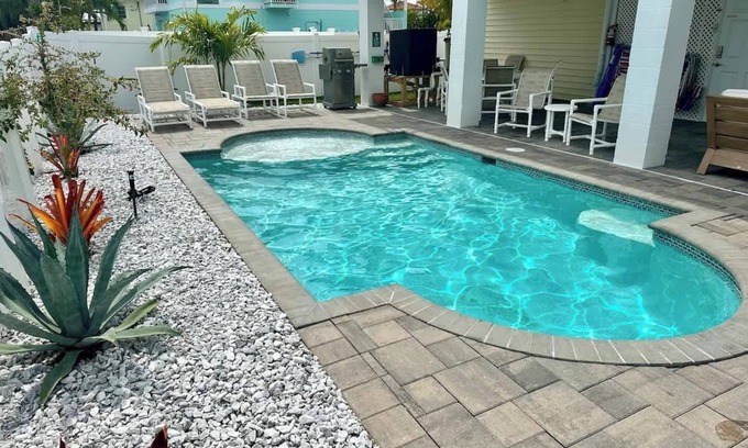 Fort Myers Beach House | Beyond The Sea · Newer House · Walk to Beach-Town
