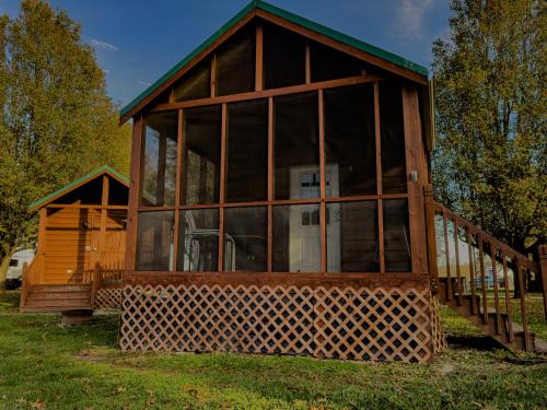 Rising Sun Cabin | Beyonder Getaway Rising Sun