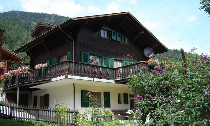Fieschertal Ski Chalet | Big chalet with sauna, 3 bathrooms, walking minutes from cable car,private park.