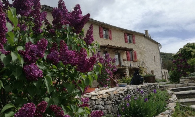 L'Hospitalet House | Big house for 10 people