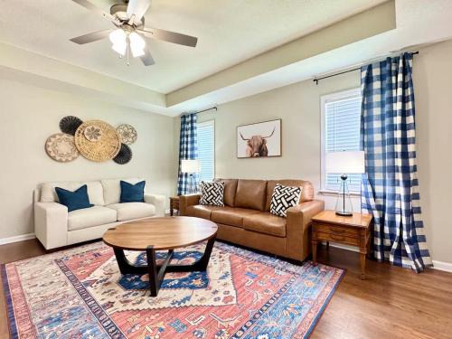 Remerton House | Big Sky Bungalow - 5 Beds Sleeps 8