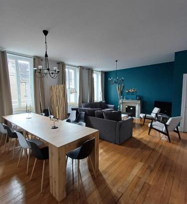 Paray-le-Monial House | Big Townhouse In Paray Le Monial For 25 People