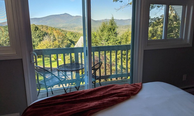 Blowing Rock House | Big Views, Hot Tub, Dog Friendly, 5min to BR