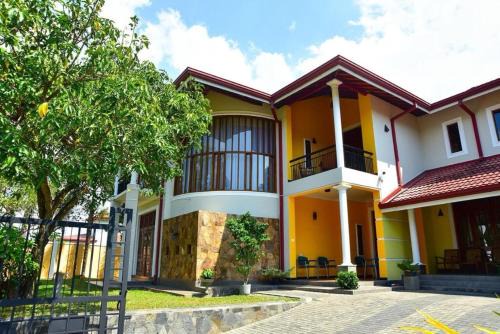 Minuwangoda House | Bigcity Villa - Airport Transit Hotel
