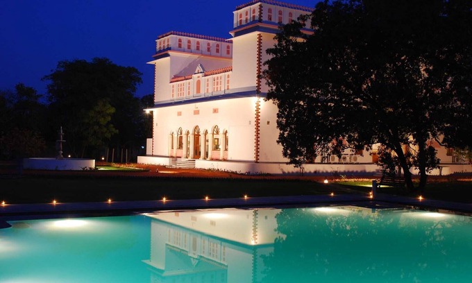 Bijaynagar Hotel | Bijay Niwas Palace 14 Kms from Rampura Agucha