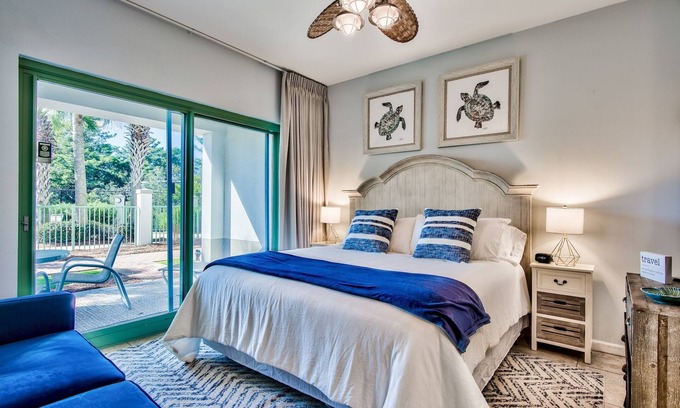 Rosemary Beach Condo | Bikes and beach chairs included!30A-Studio between Rosemary and Alys Beach