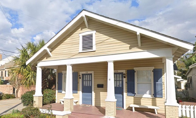 Biloxi House | Biloxi Bungalow - Heart of Biloxi - Beach, Casinos and more!