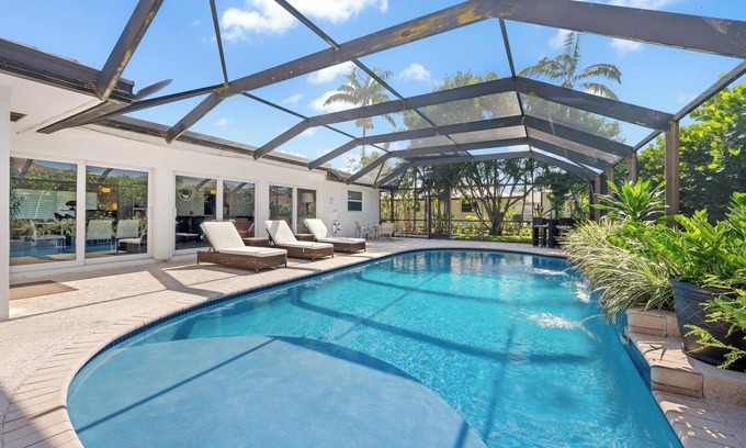 Singer Island House | Bimini Breeze - Updated Island Retreat with Pool & Beach Access