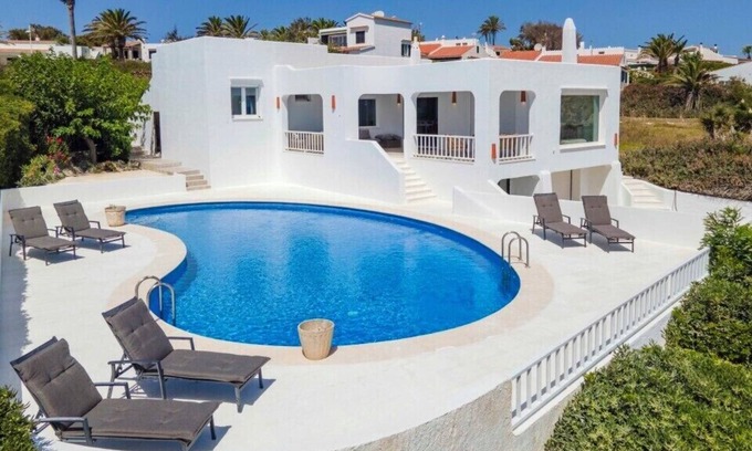 S'Algar Villa | Bini Loli in S'Algar Menorca, overlooking the sea