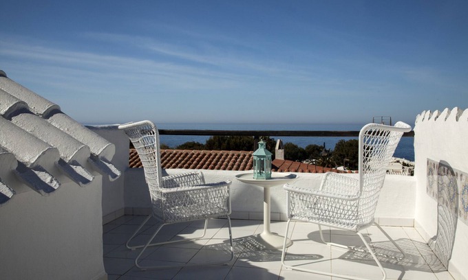 Binibequer Vell Villa | Binibeca, 6 pax villa with private pool and wifi