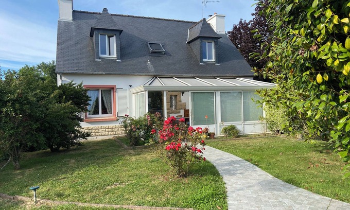 Binic House | BINIC house 800m from beaches, town center and restaurants.