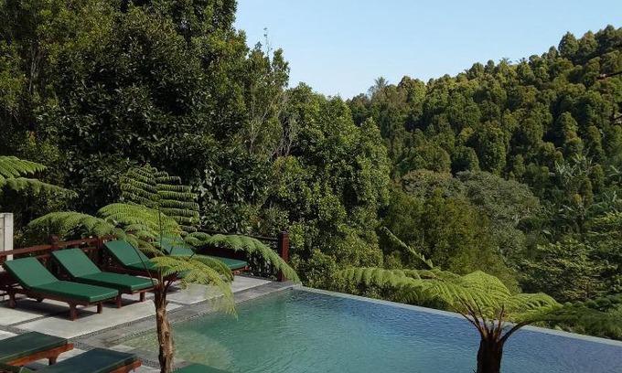 Munduk Hotel | BINTANG MUNDUK