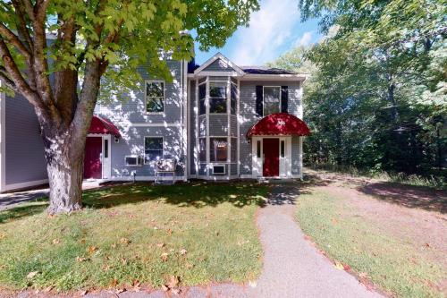 Bar Harbor House | Birch Tree II