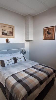 Vanderkloof Apartment | Bird's Nest